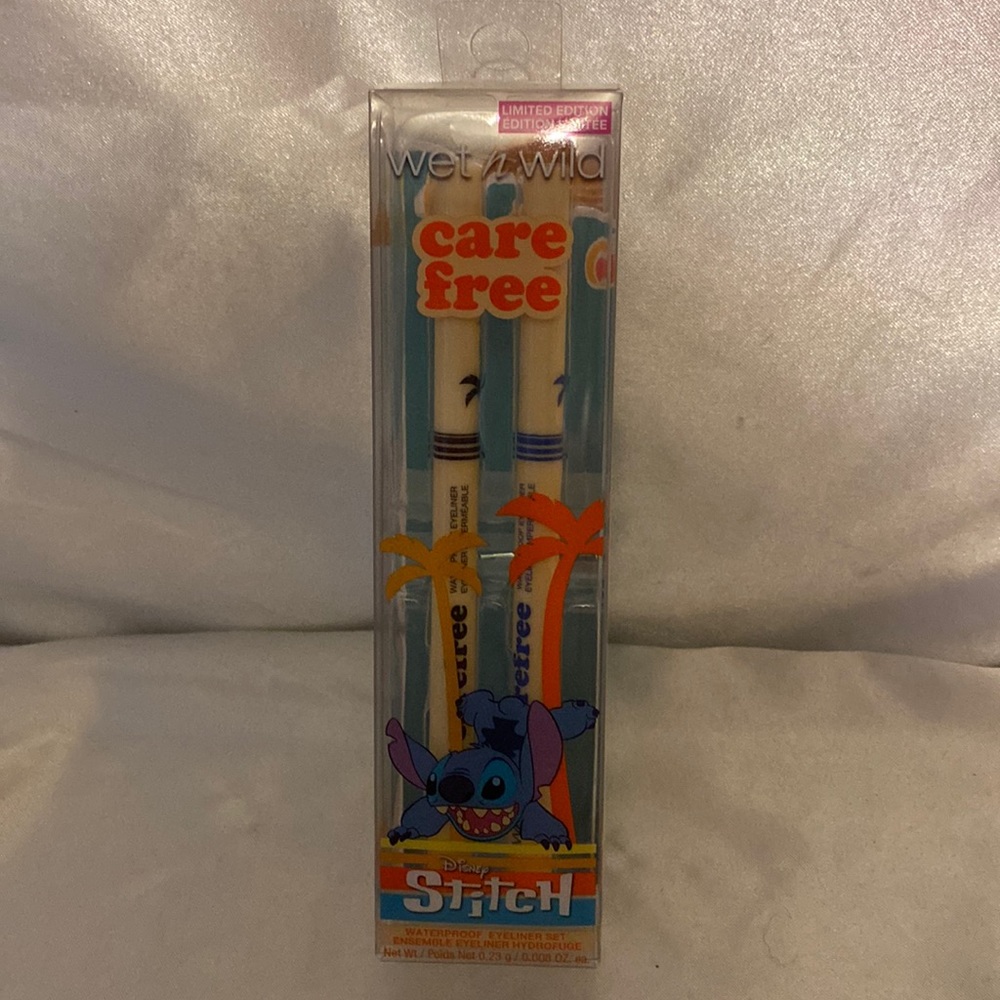 Wet n Wild Stitch care free eyeliner set